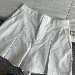 Ralph Lauren White Pleated Golf Shorts (Women’s)
